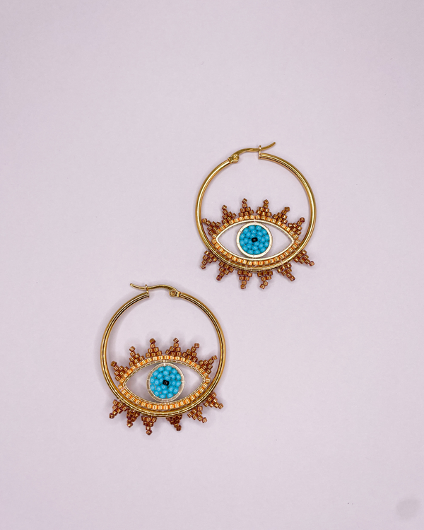 Eye earrings